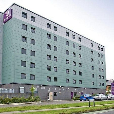 Premier Inn London Elstree / بورهاموود المظهر الخارجي الصورة