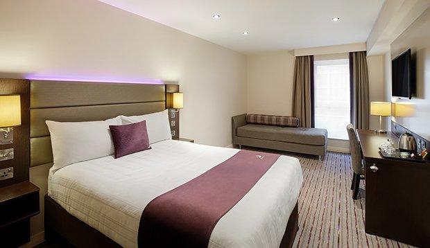 Premier Inn London Elstree / بورهاموود المظهر الخارجي الصورة