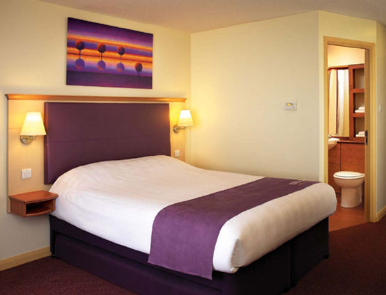 Premier Inn London Elstree / بورهاموود المظهر الخارجي الصورة